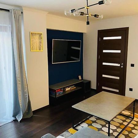 Aparthotel City Center Targu Ocna Экстерьер фото